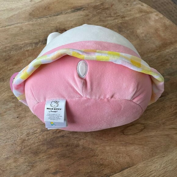 NEW Easter Squishmallows Hello Kitty - Picture 4 of 6